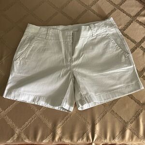 Vineyard Vines Khaki Shorts